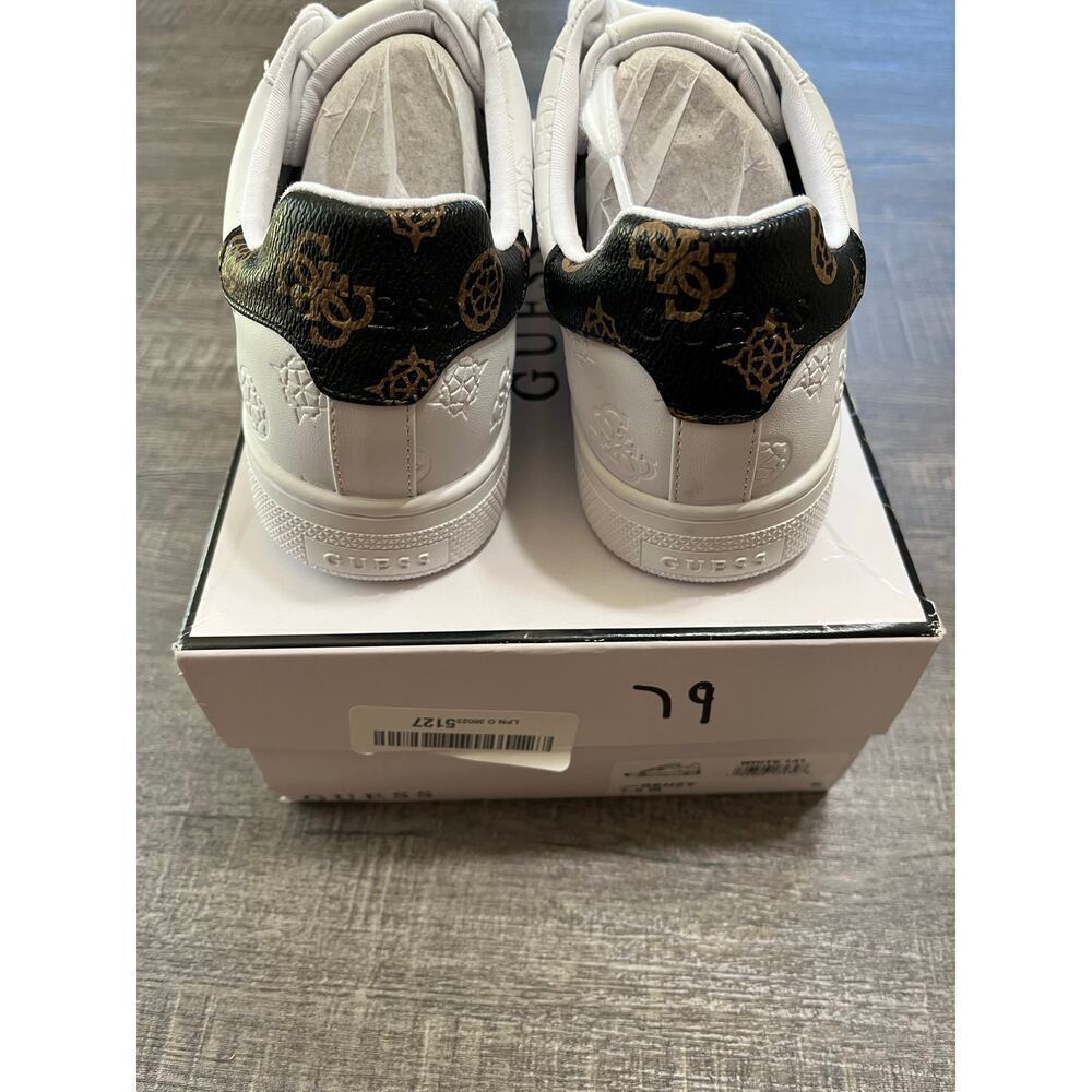 Guess Renzy Debossed Logo Low-Top Women's Sneakers, Size 7.5, White - Picture 5 of 6